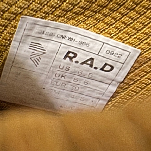Women's RAD Shoes - Picture 7 of 7